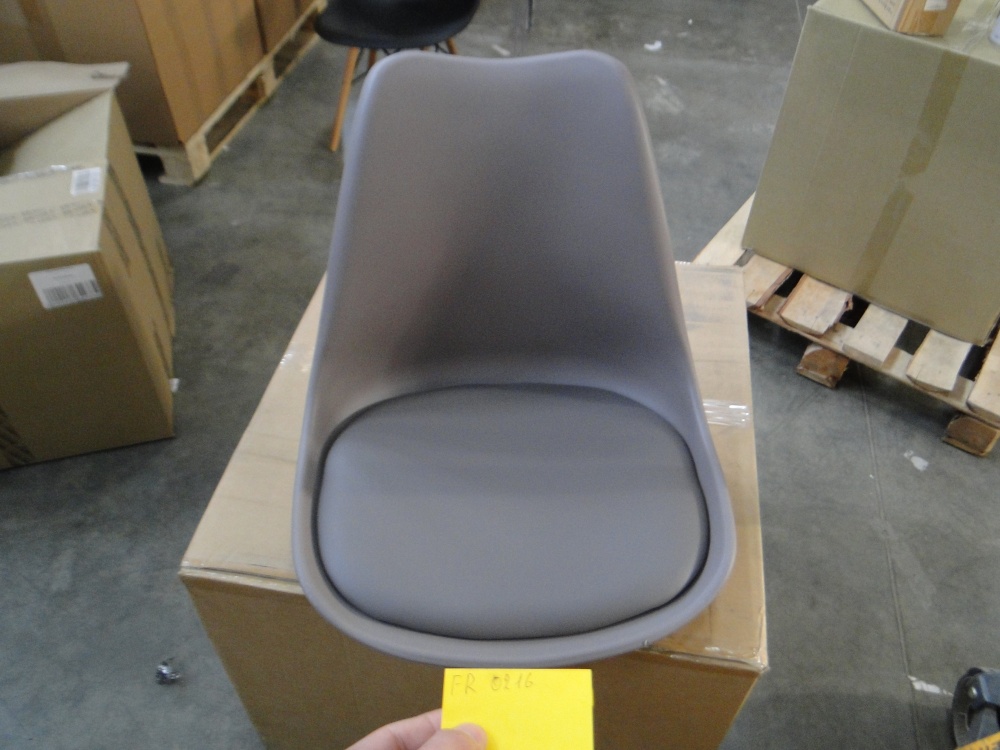 Стул Eames Bon латте FR 0216Y в магазине «На диване» в Москве — Выгодная цена Стул Eames Bon латте FR 0216Y в магазине «На диване» в Москве — Выгодная цена